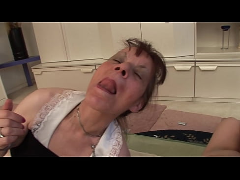 ❤️ Twee oumas en een oupa het 'n drietal ❌ Anale video by porn af.credit-assorti.ru ️❤
